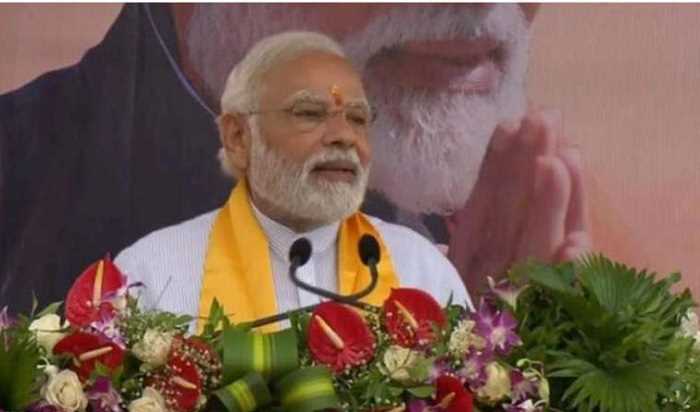 पीएम मोदी ने गुजरात के पावागढ़ में पुनर्विकसित कालिका माता मंदिर का किया उद्घाटन पीएम मोदी ने गुजरात के पावागढ़ में पुनर्विकसित कालिका माता मंदिर का किया उद्घाटन